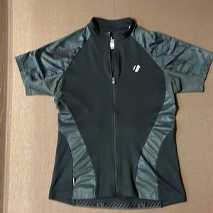 Womens Bontrager cycling jersey. Size small